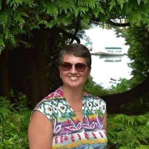 Meet your Posher, Julie